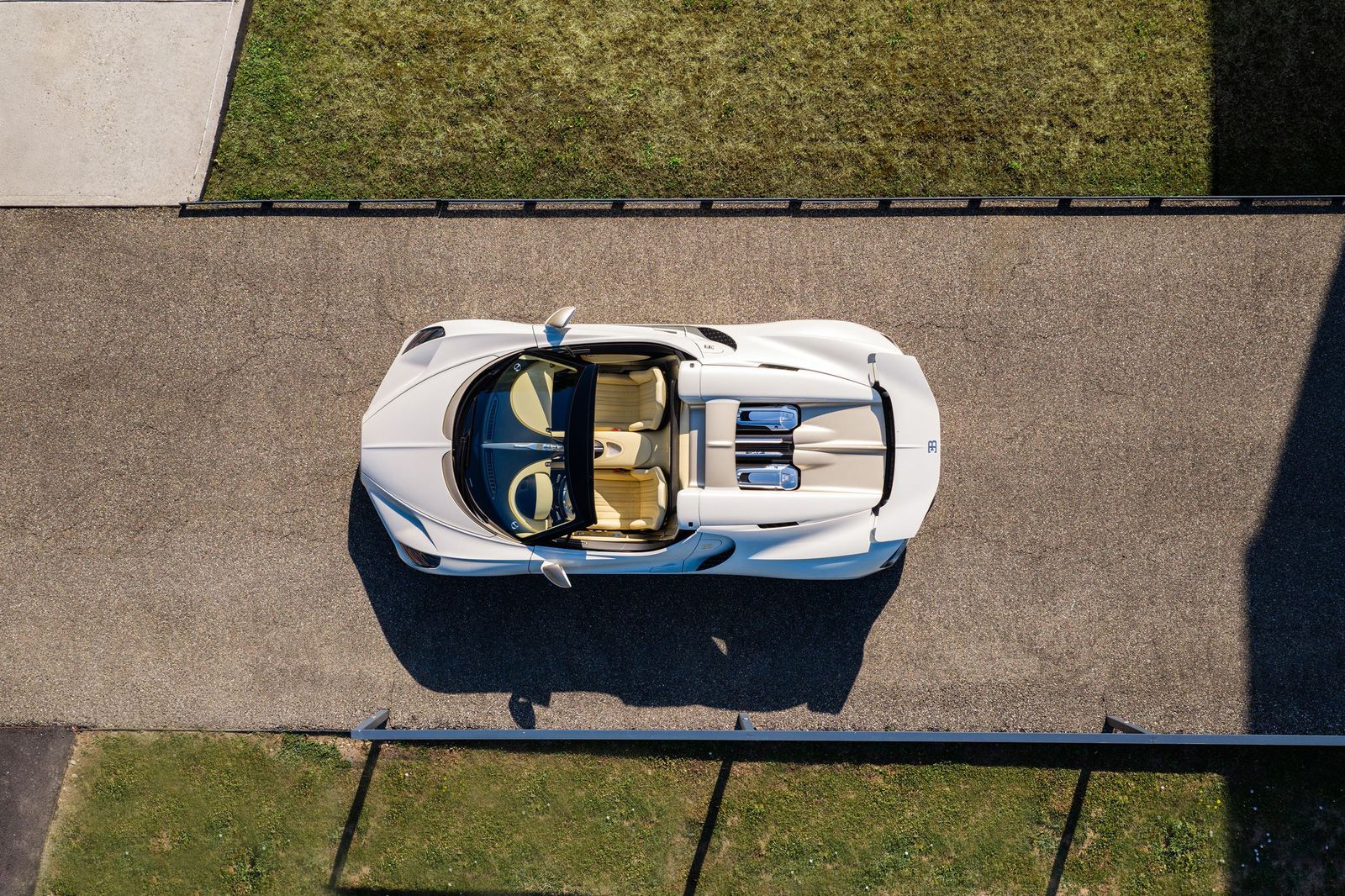 Sur Mesure detailing on the 99th and final car photo credits Bugatti Newsroom